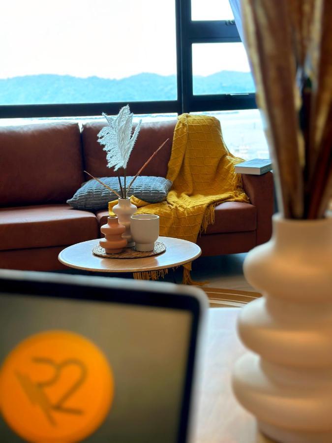 Sea&Pool View Stunning Homestay, Wifi, Netflix Near Malls, Jetty, Convenient Stores Kota Kinabalu Eksteriør bilde